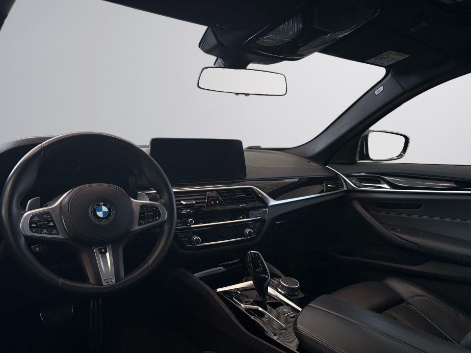 BMW Seria 5 540i xDrive - foto 6
