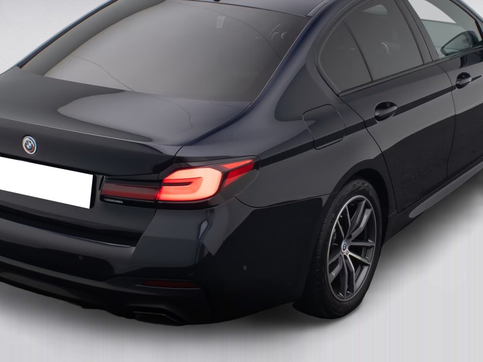 BMW Seria 5 540i xDrive M-Sport - foto 36