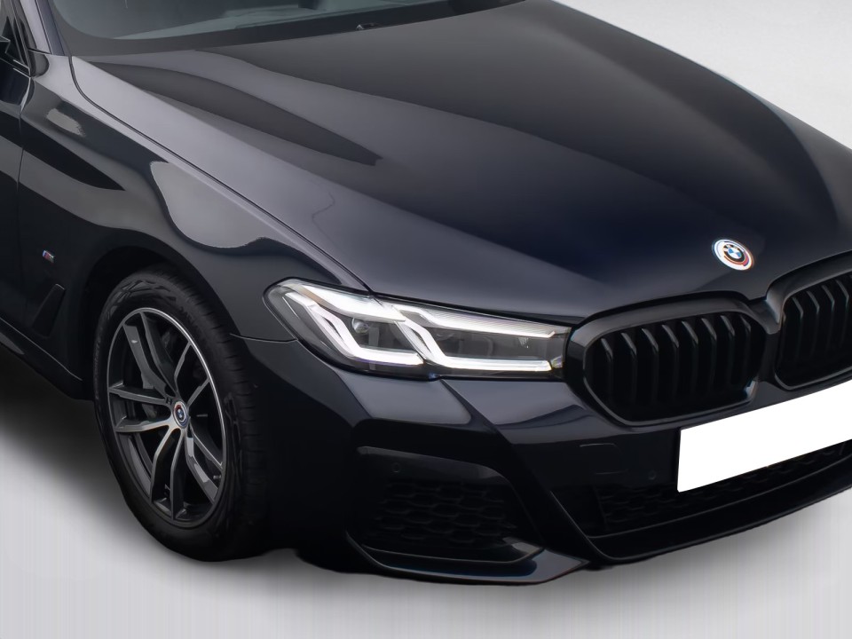 BMW Seria 5 540i xDrive M-Sport - foto 37