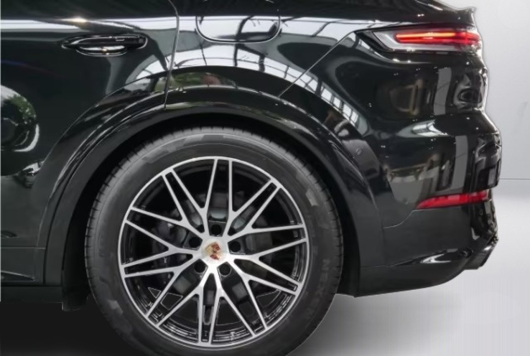 Porsche Cayenne Coupe E-Hybrid - foto 31