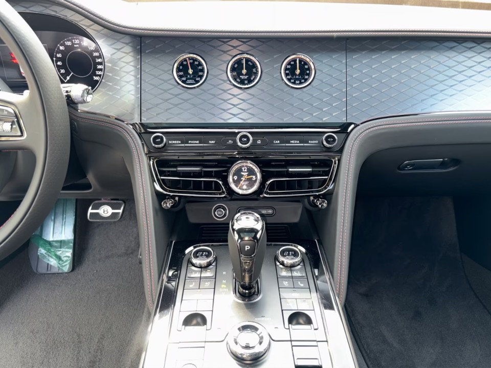 Bentley Flying Spur Speed - foto 15