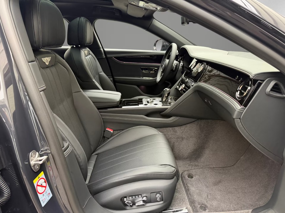 Bentley Flying Spur V8 Hybrid - foto 16