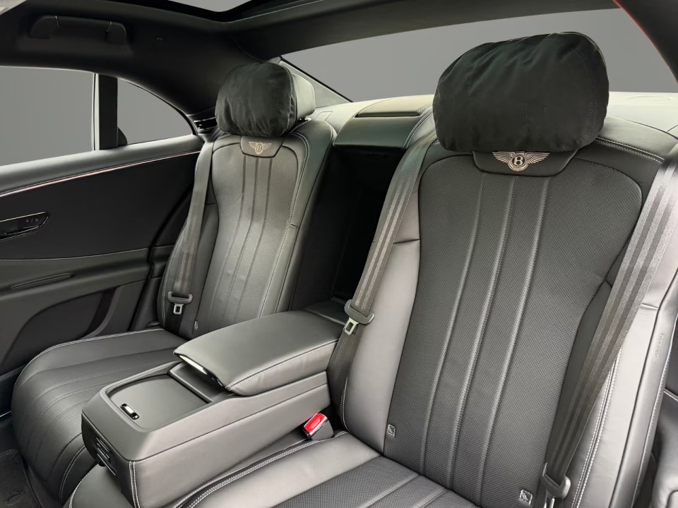Bentley Flying Spur V8 Hybrid - foto 12