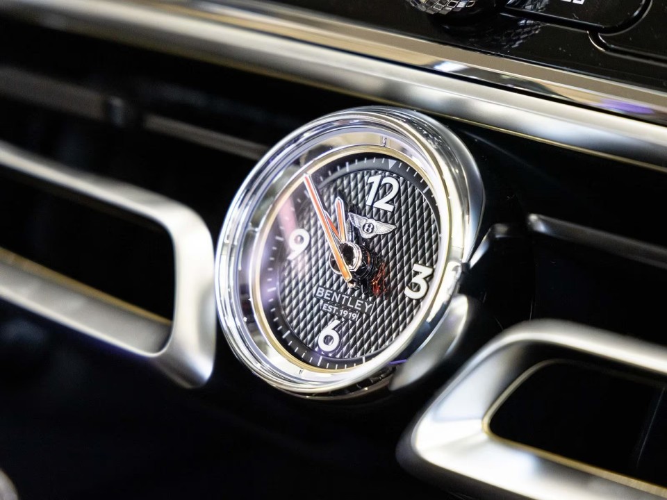 Bentley Flying Spur - foto 11