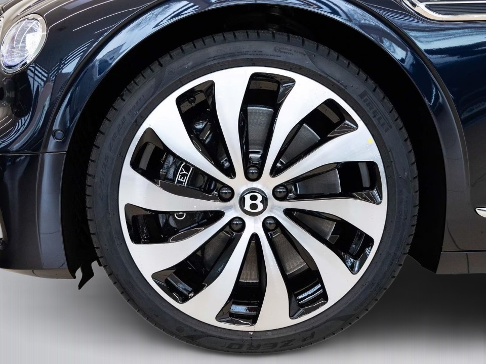 Bentley Flying Spur - foto 23
