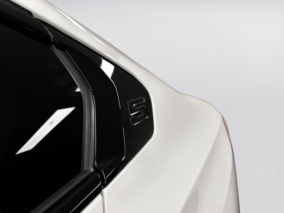 BMW Seria 5 550e xDrive - foto 34