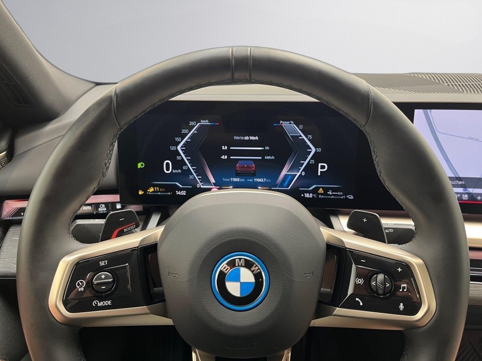BMW Seria 5 550e xDrive M-Sport - foto 6