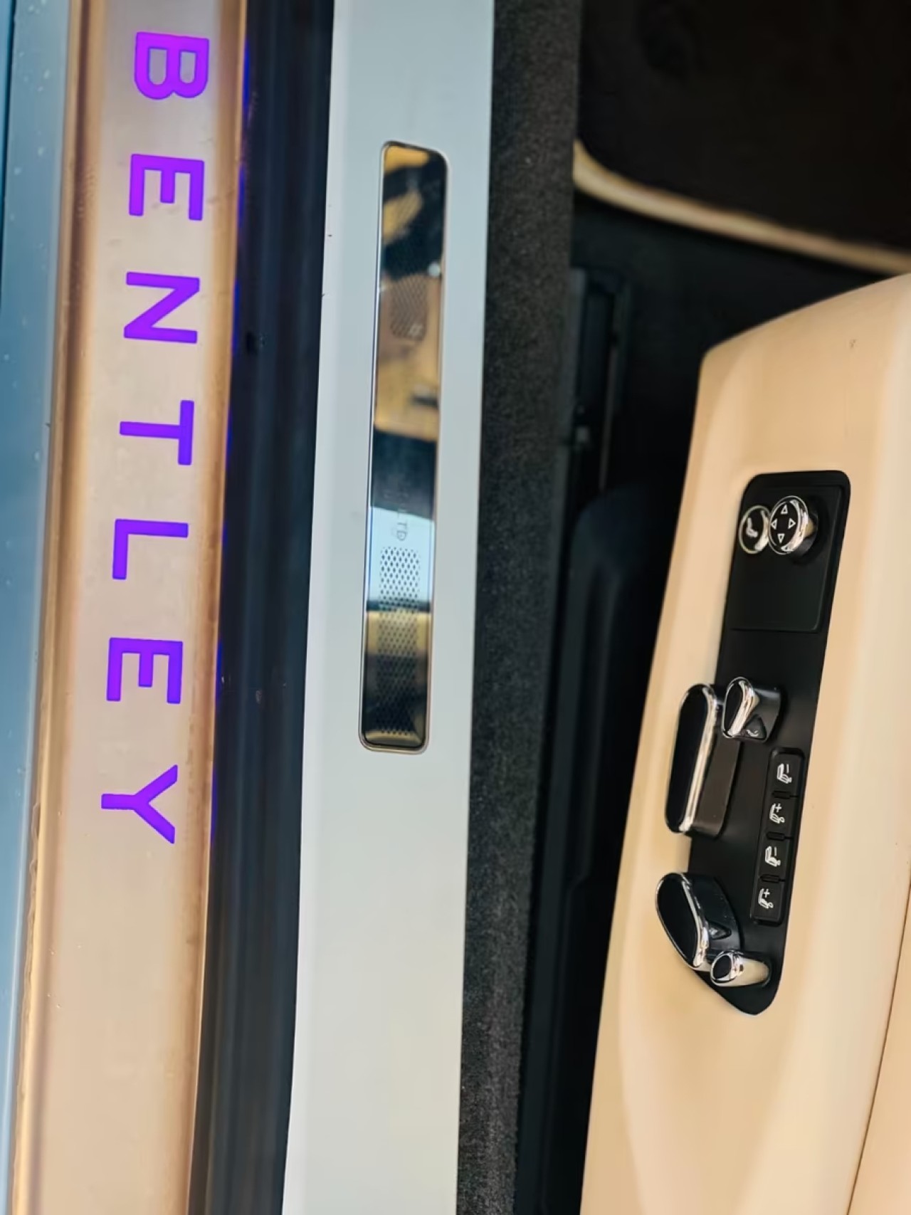BENTLEY Continental 2022 — imagine 19