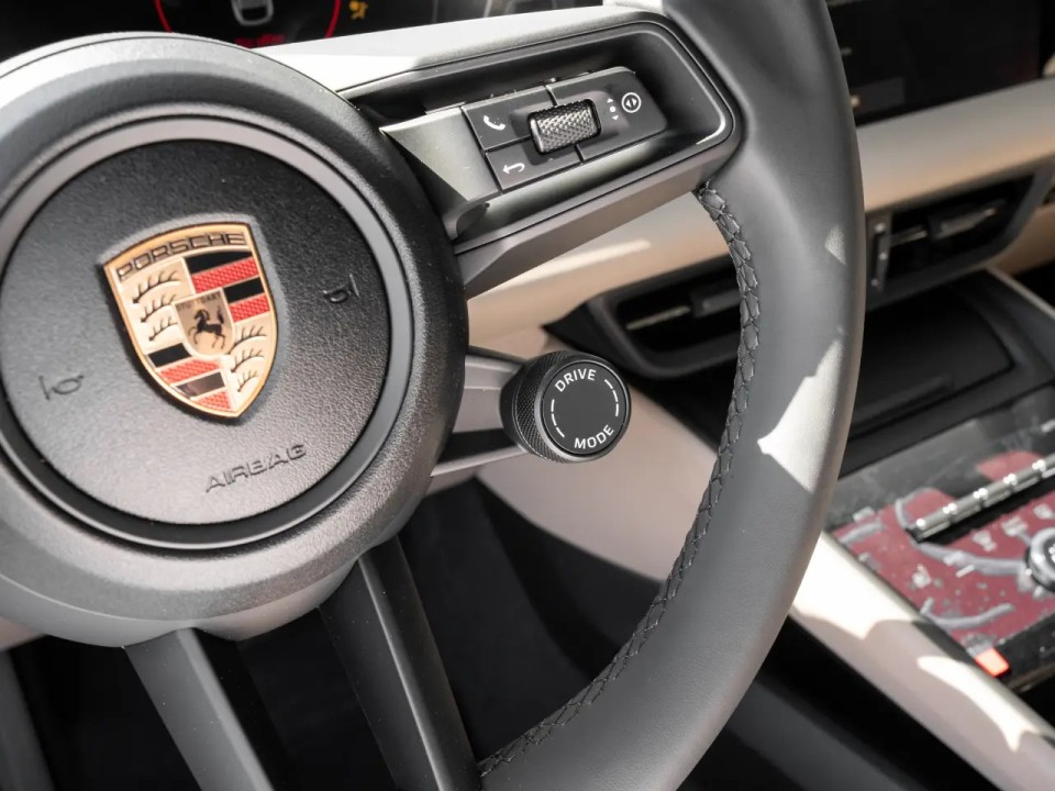 Porsche Macan - foto 12