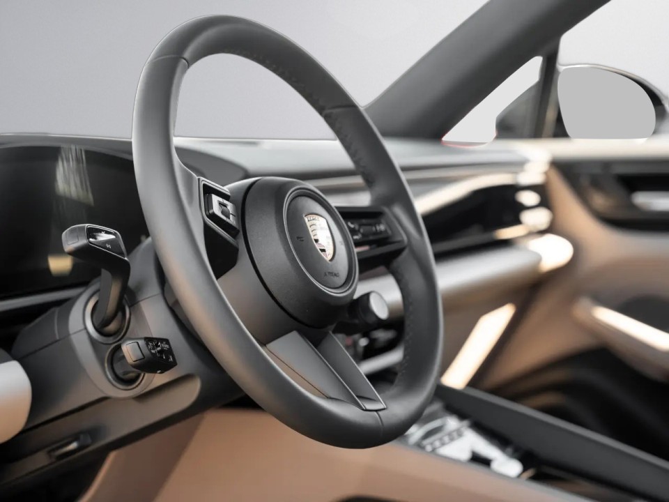 PORSCHE Macan 2025 — imagine 17