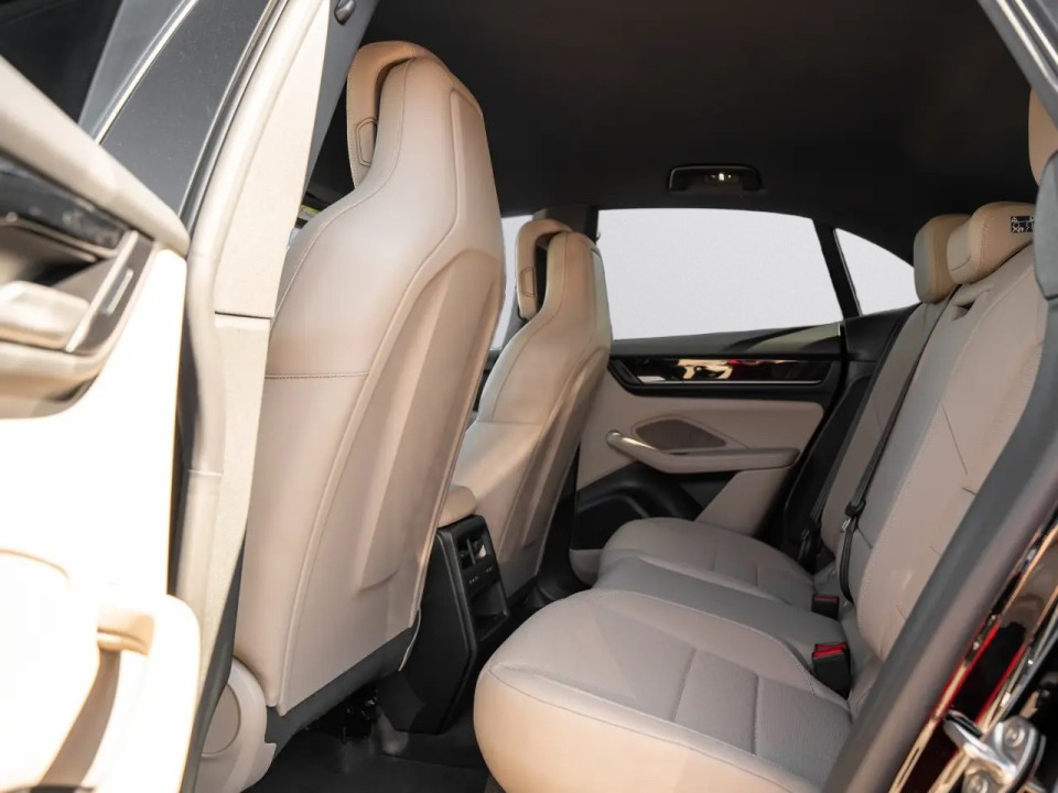 Porsche Macan - foto 21