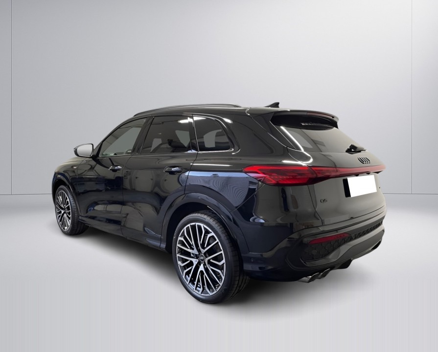 Audi Q5 TDI quattro S tronic (4)