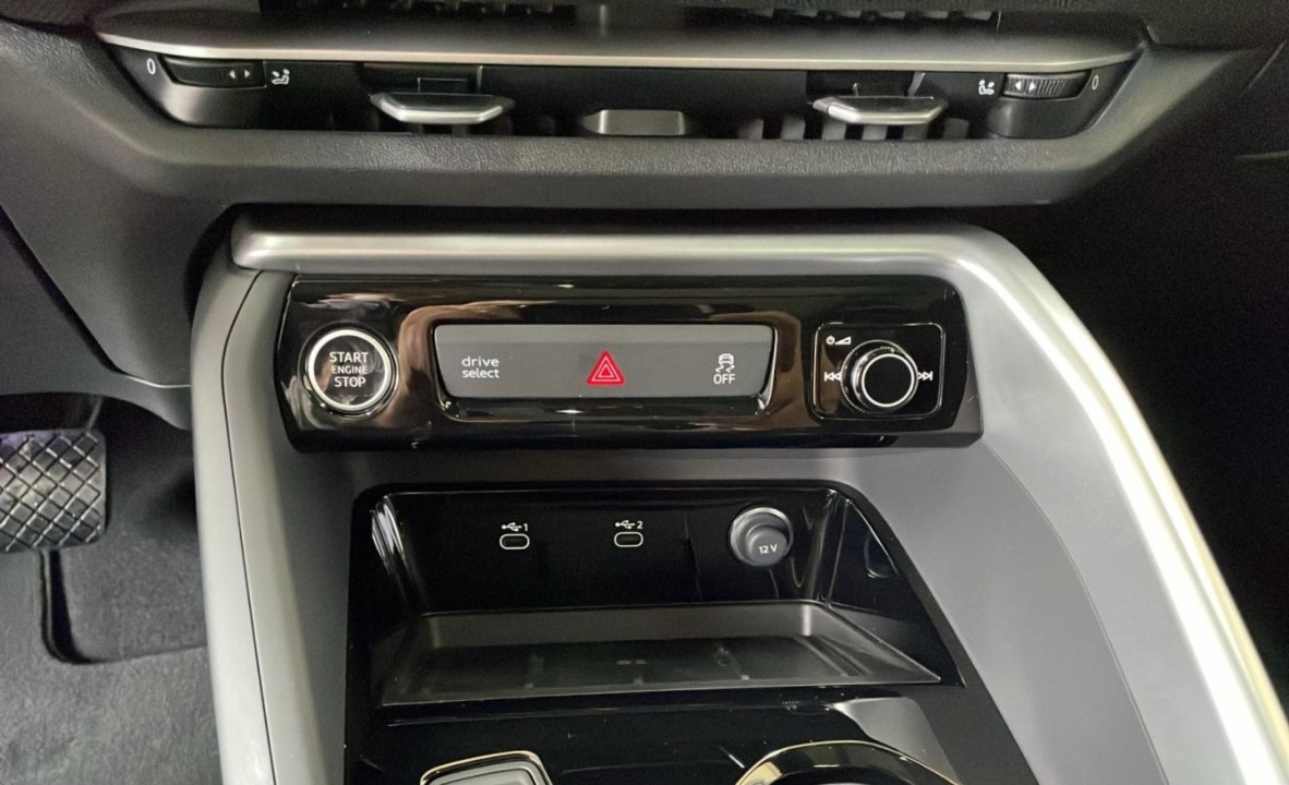 Audi Q5 - foto 11