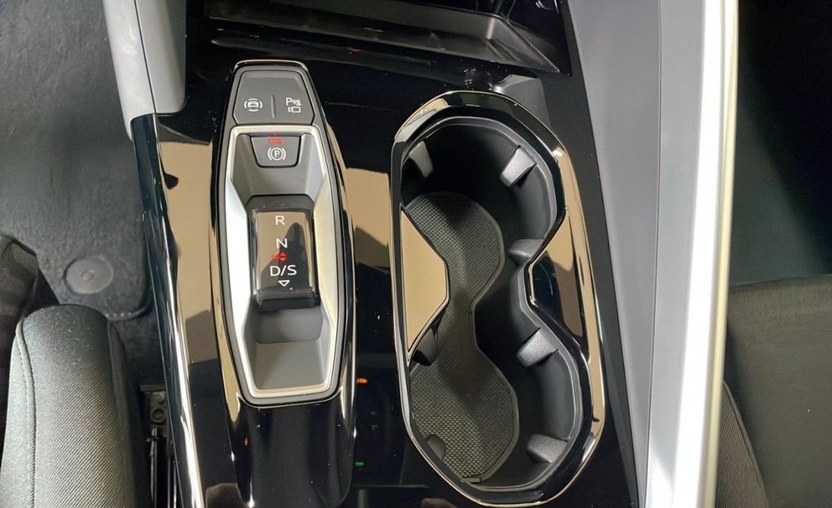 Audi Q5 - foto 12