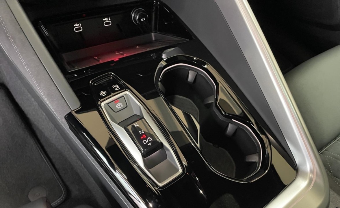 Audi Q5 TFSI Quattro S tronic - foto 12