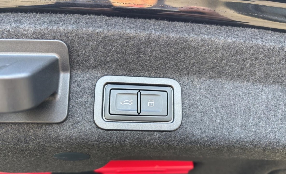 Audi A6 50 TDI Quattro - foto 17
