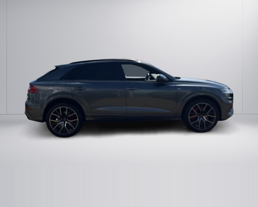 Audi Q8 50TDI quattro tiptronic (2)