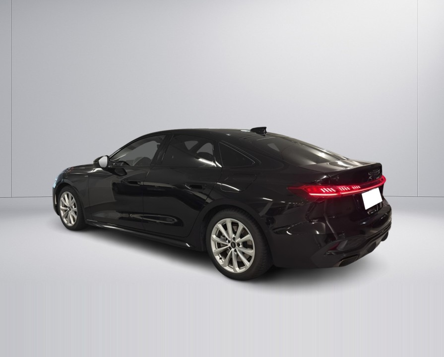Audi A5 Limousine e-hybrid quattro (5)