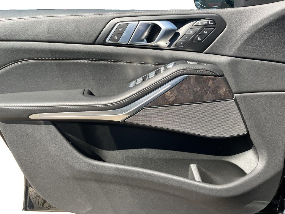 BMW X7 M60i - foto 20
