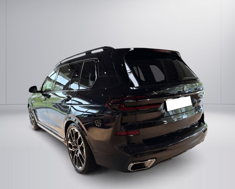 BMW X7 2025 — imagine 5
