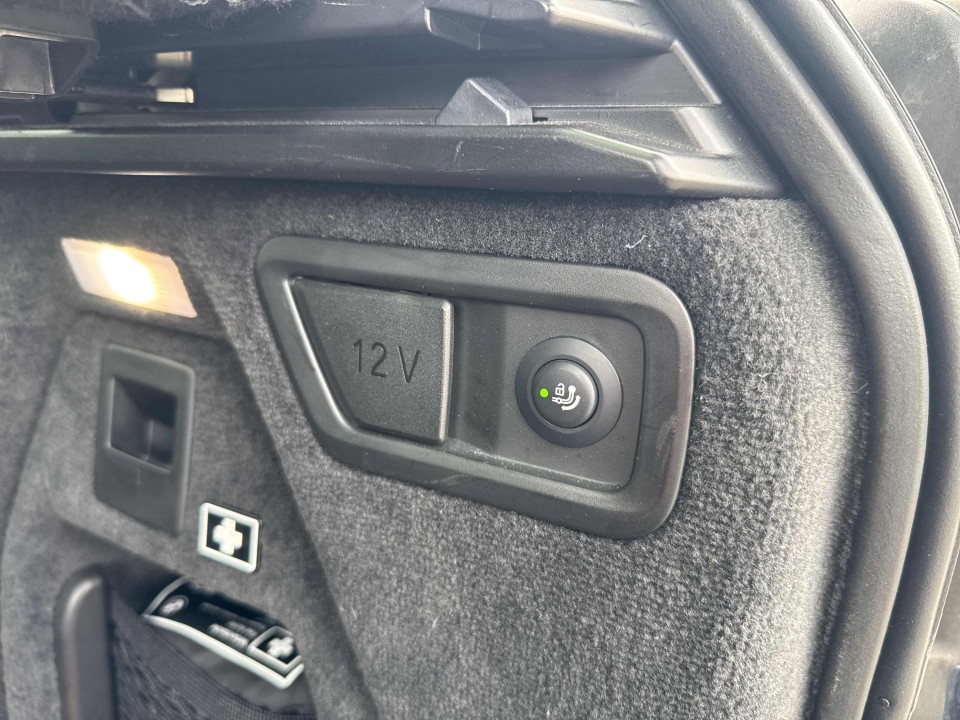 BMW X7 M60i - foto 23