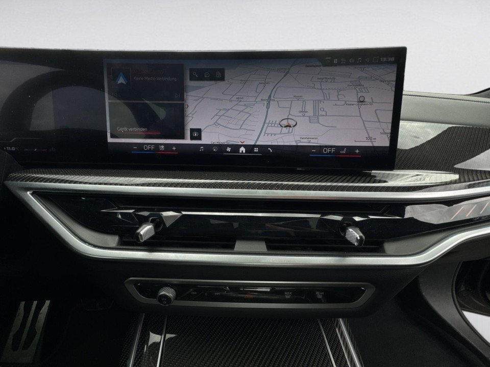 BMW X7 M60i - foto 14