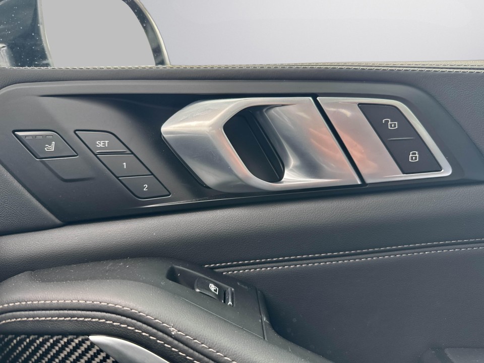 BMW X7 M60i - foto 20