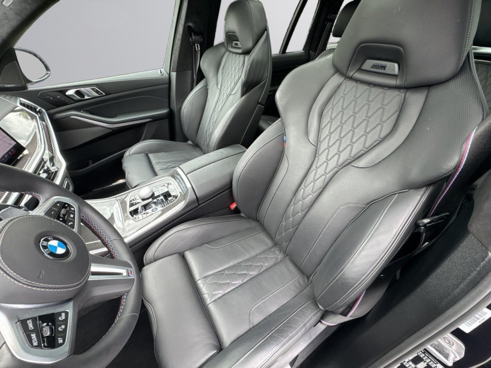 BMW X7 M60i - foto 12