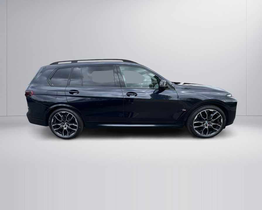 BMW X7 2025 — imagine 2