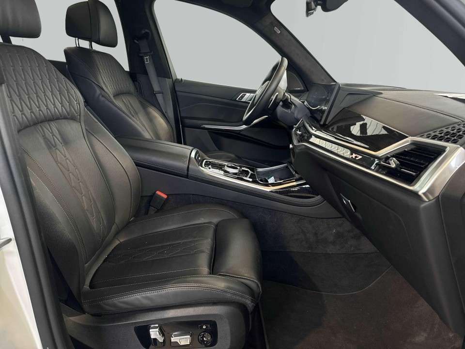 BMW X7 xDrive40d M-Sport - foto 12