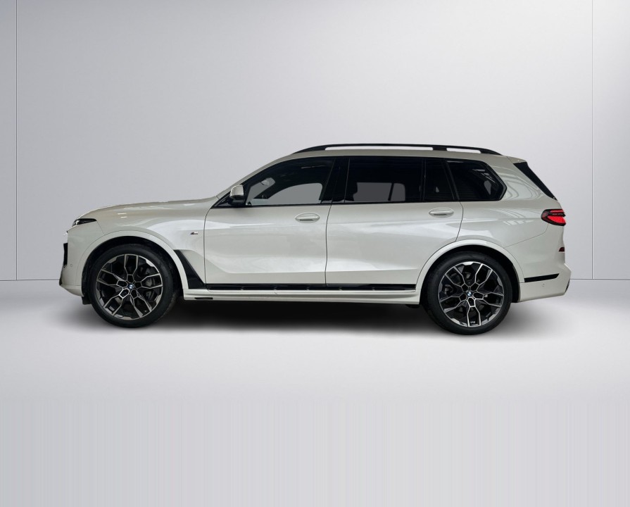 BMW X7 2025 — imagine 3