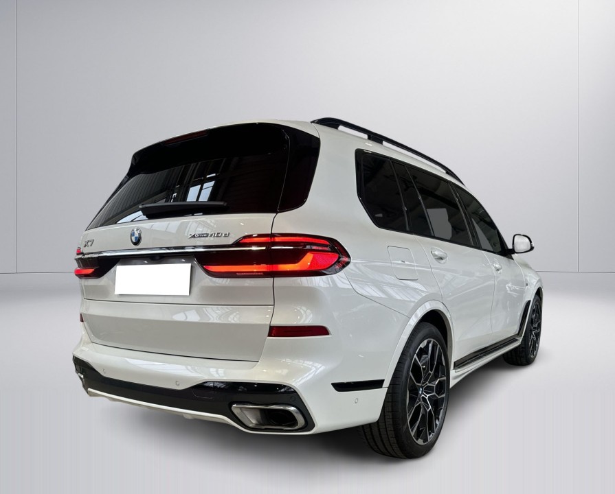 BMW X7 2025 — imagine 15