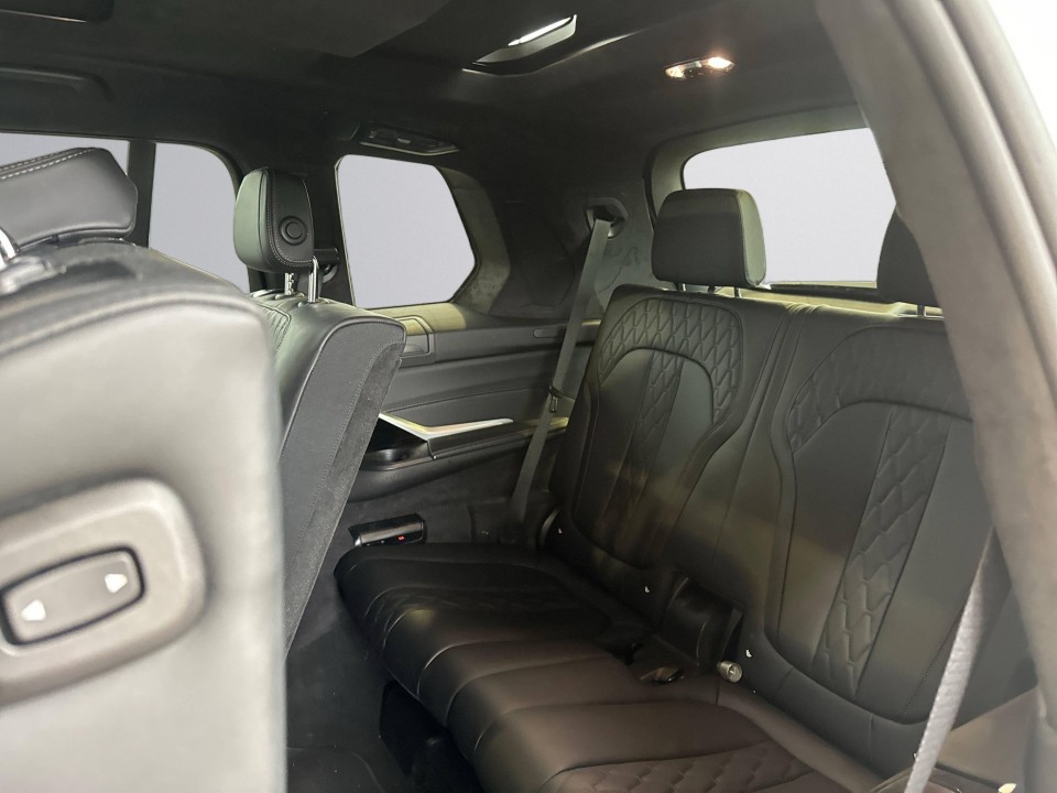 BMW X7 2025 — imagine 18