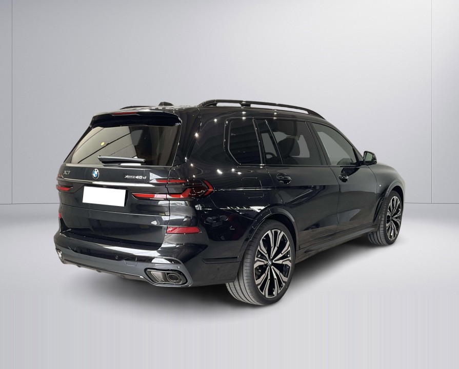 BMW X7 2025 — imagine 4