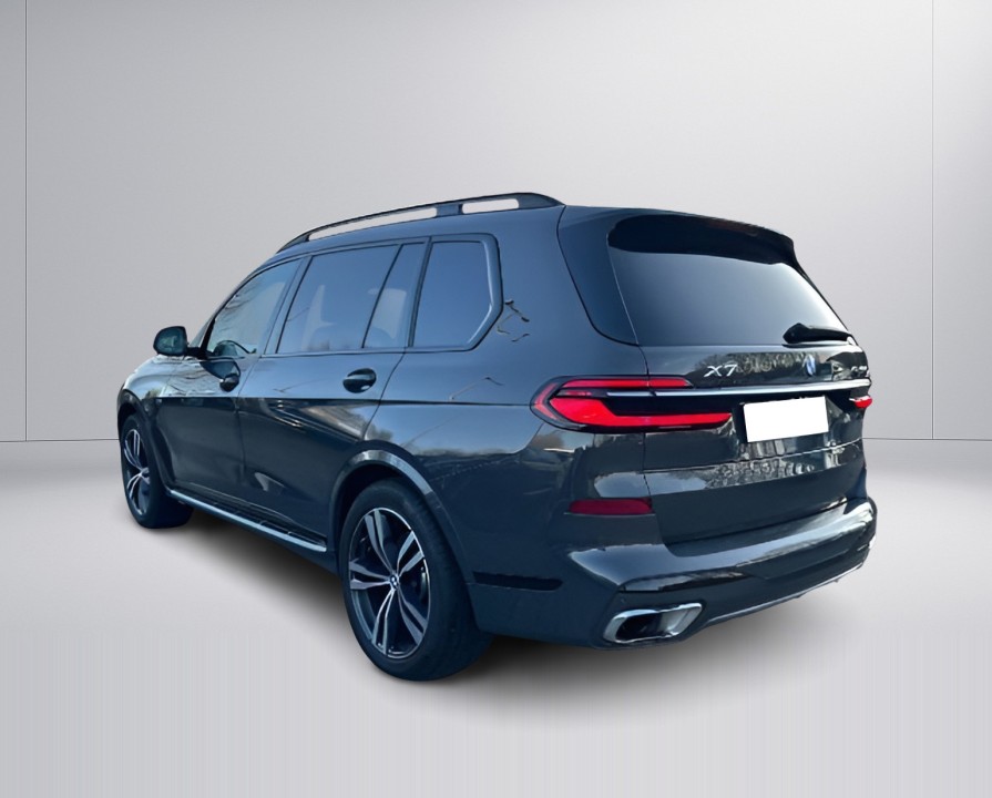 BMW X7 2025 — imagine 5