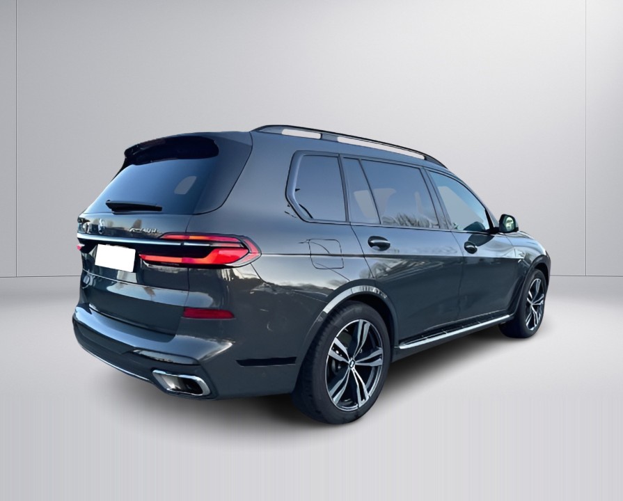 BMW X7 2025 — imagine 4