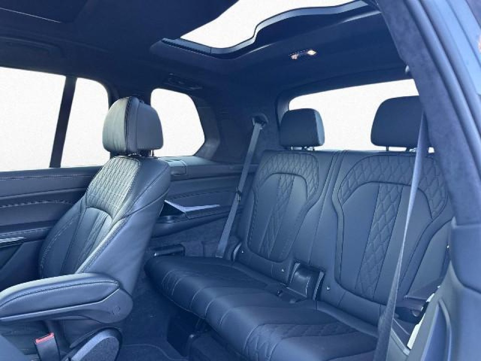 BMW X7 2025 — imagine 16