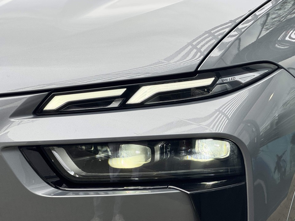BMW X7 xDrive40i M-Sport - foto 26