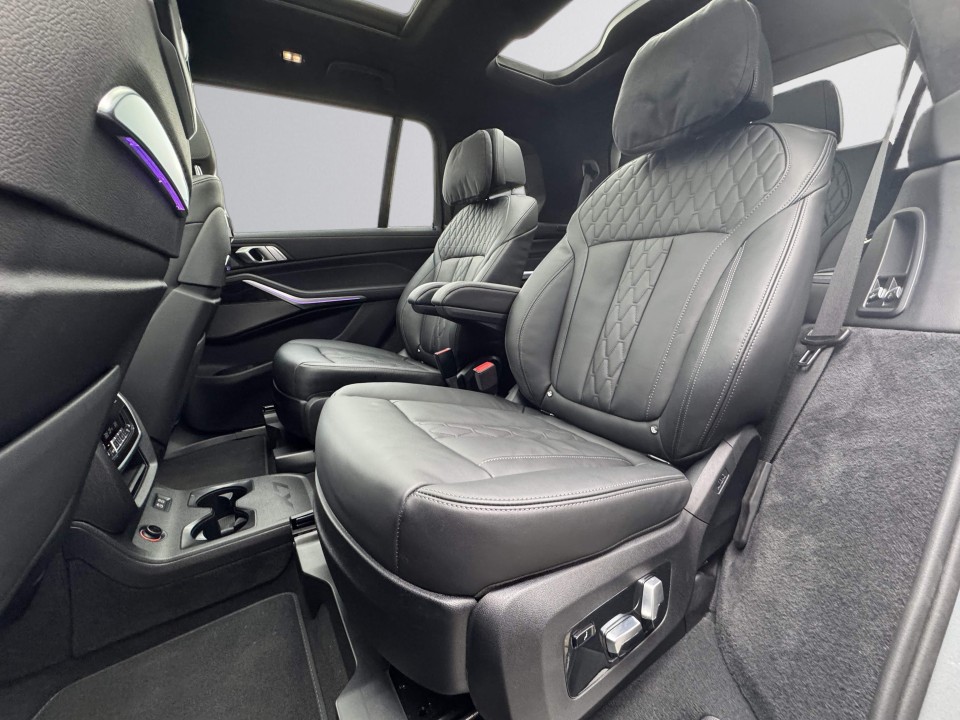 BMW X7 2025 — imagine 18