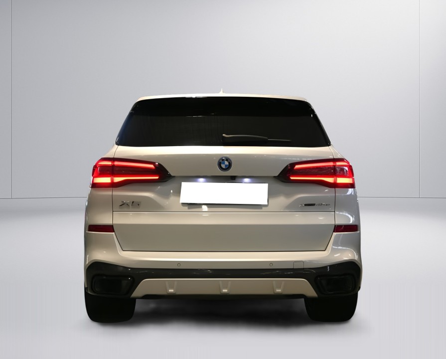BMW X5 2022 — imagine 5