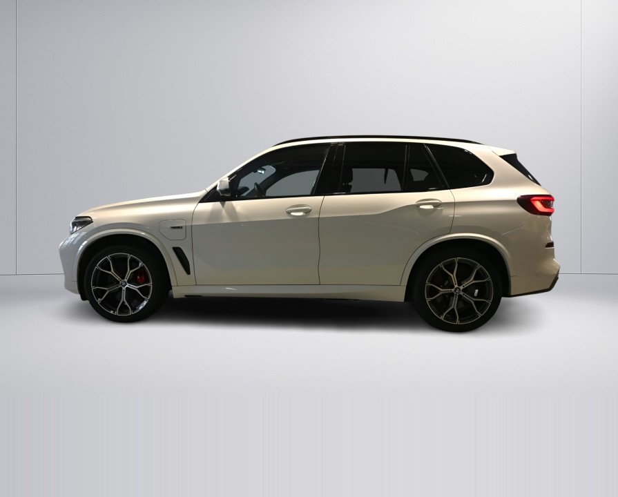 BMW X5 2022 — imagine 3