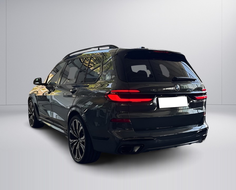BMW X7 2023 — imagine 4