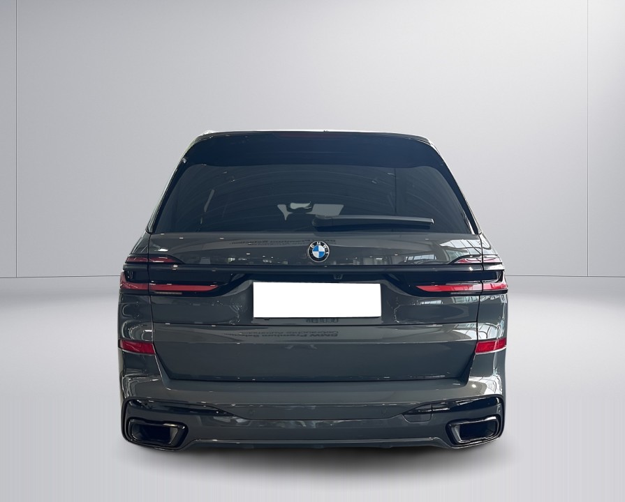 BMW X7 2023 — imagine 5