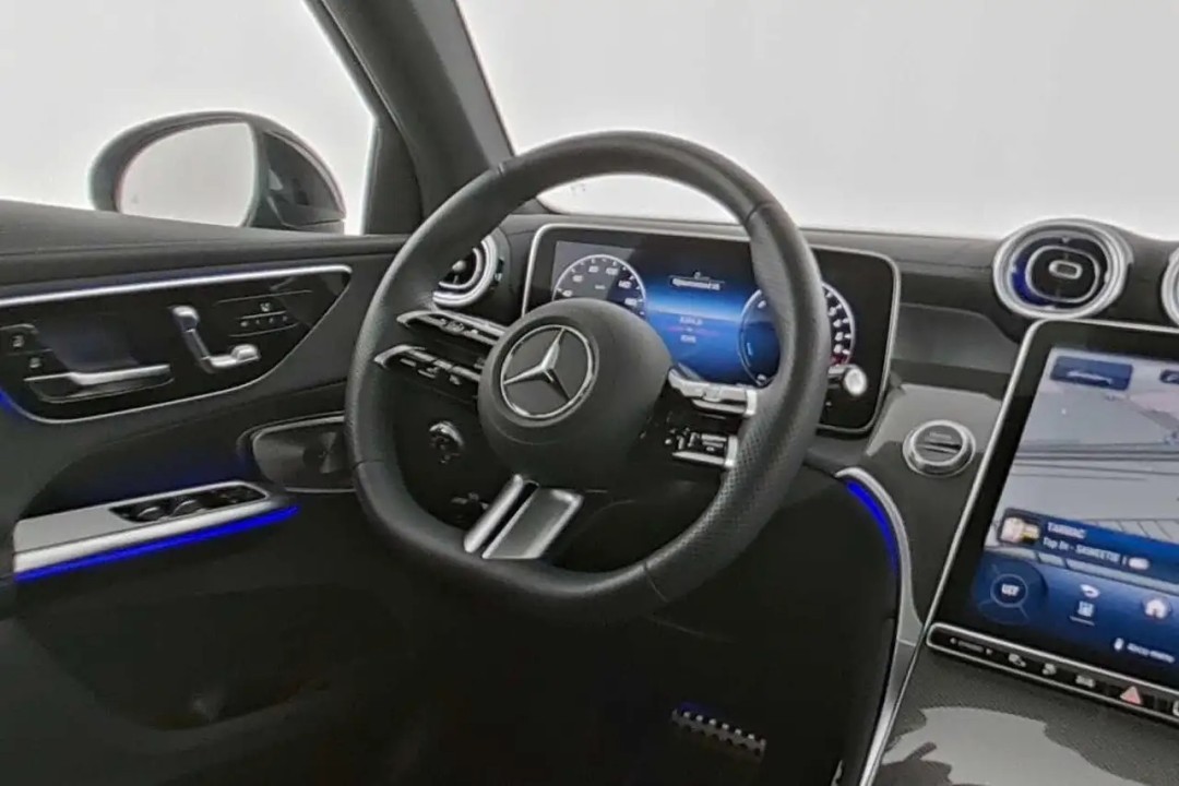 Mercedes-Benz GLC Coupé 300e 4MATIC AMG Line - foto 12