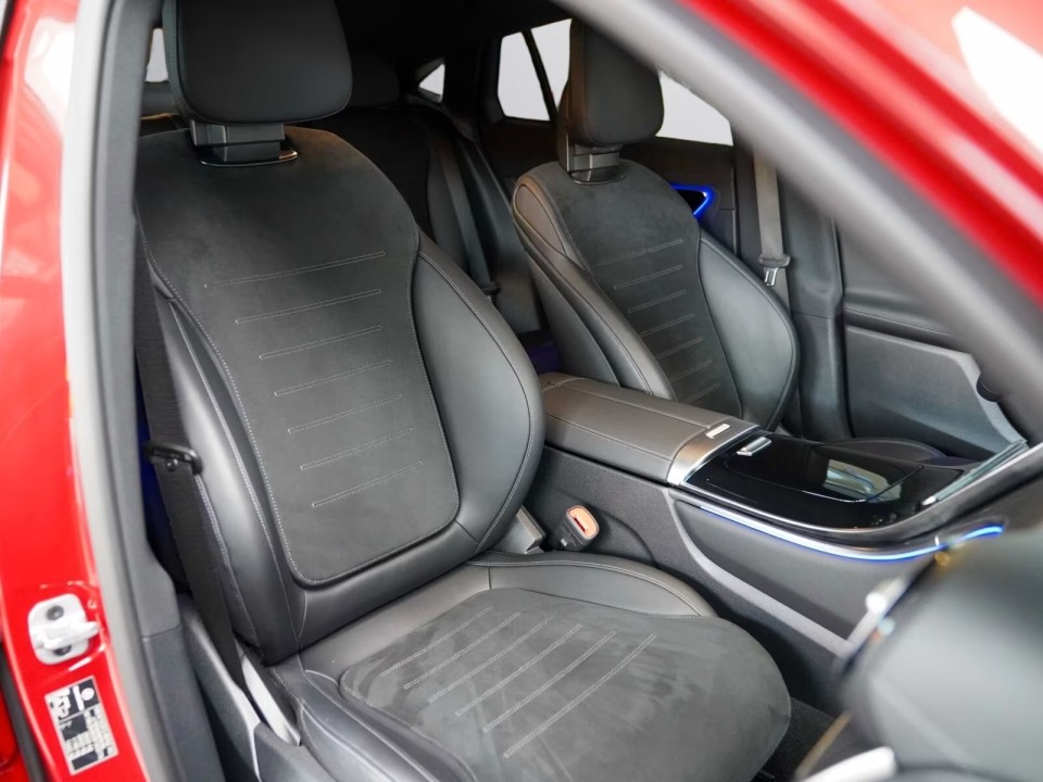 Mercedes-Benz GLC Coupé 300e 4MATIC AMG Line - foto 16