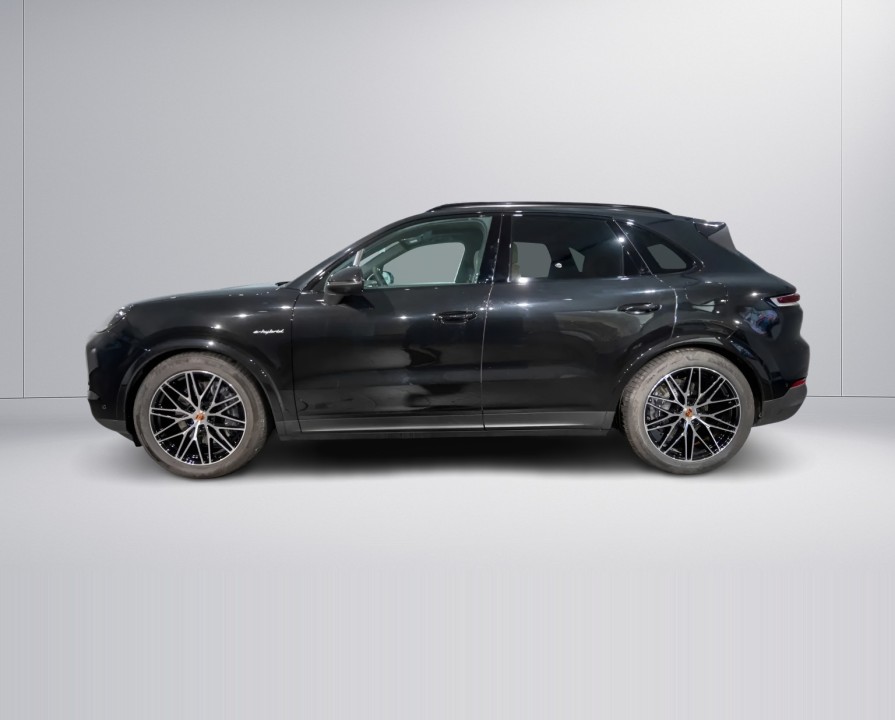 PORSCHE Cayenne 2024 — imagine 2