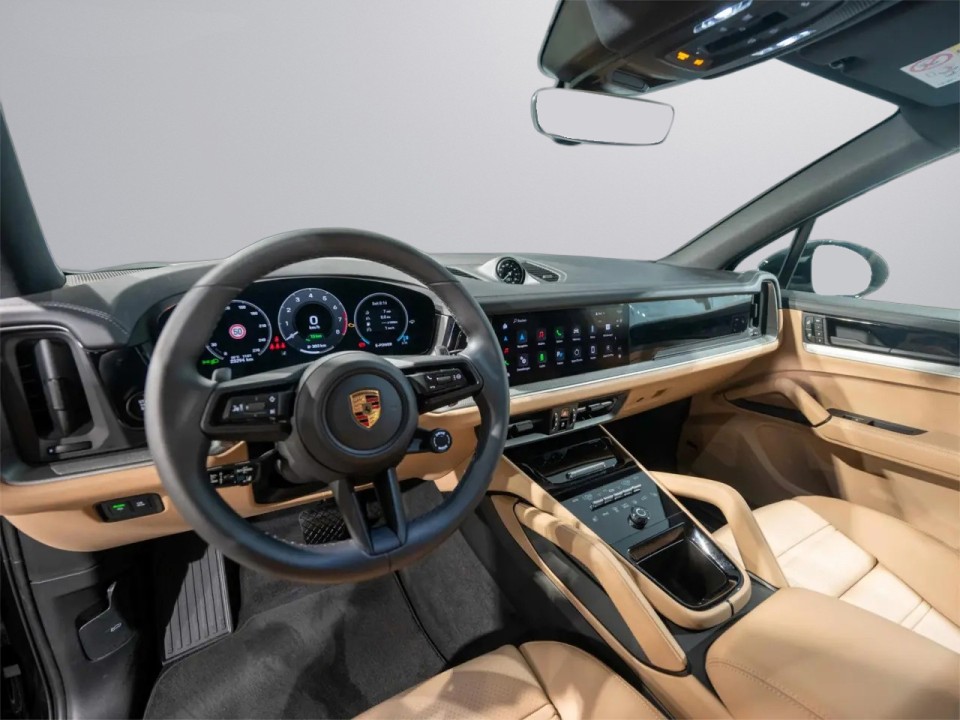 PORSCHE Cayenne 2024 — imagine 15