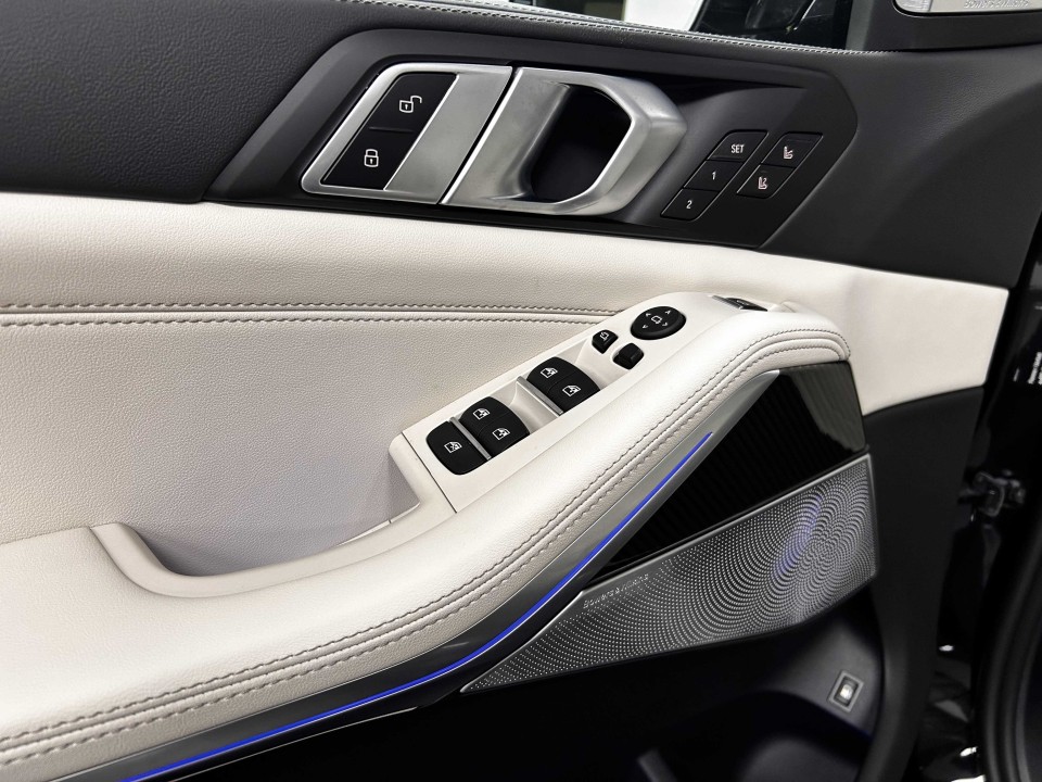BMW X5 xDrive50e - foto 30