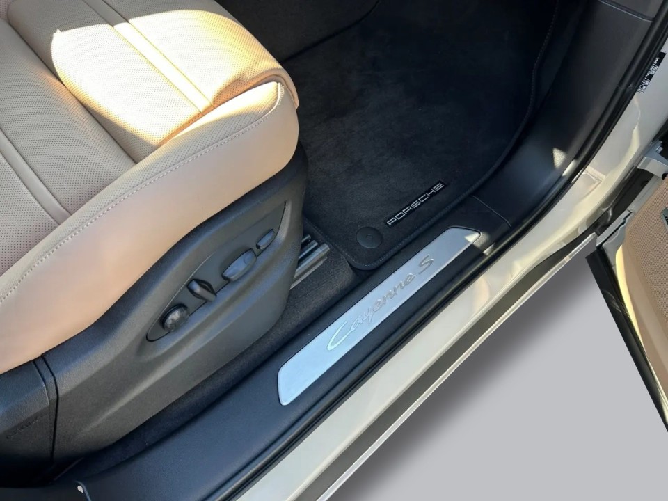 Porsche Cayenne Coupe S - foto 31