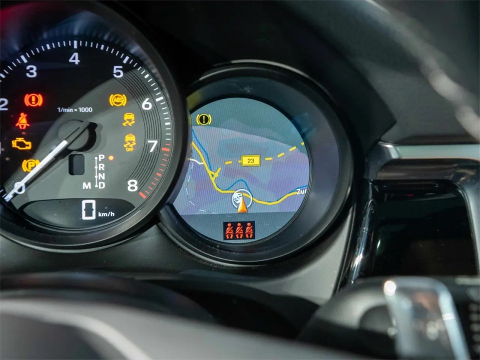 Porsche Macan - foto 10